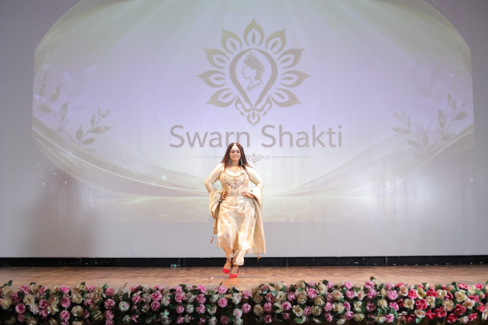 Glamorous Dance Performance